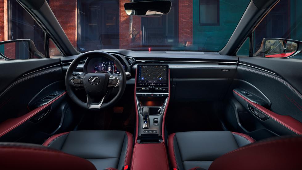 Lexus LBX: Νέα ειδική έκδοση Vibrant για το υβριδικό SUVάκι